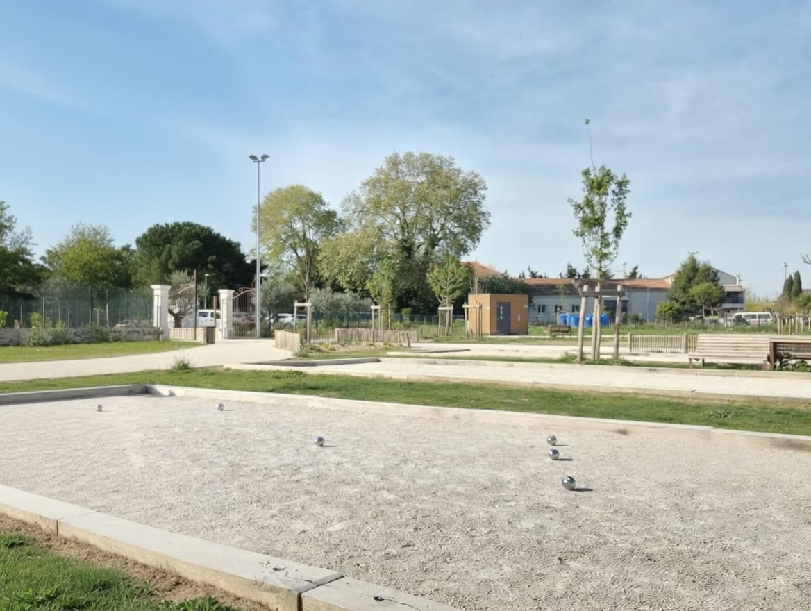 Afternoon Pétanque in Aimargues